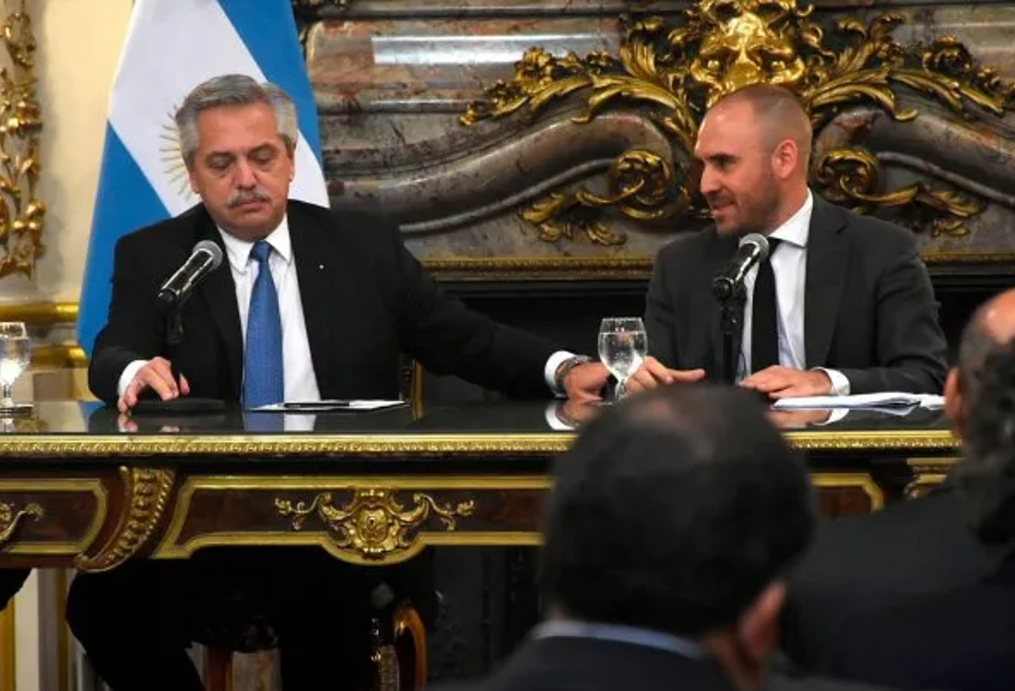 El de Economía, un sillón eléctrico